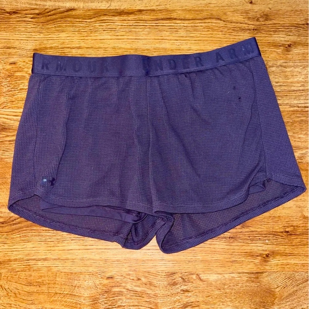 Under Armor Relaxing Shorts